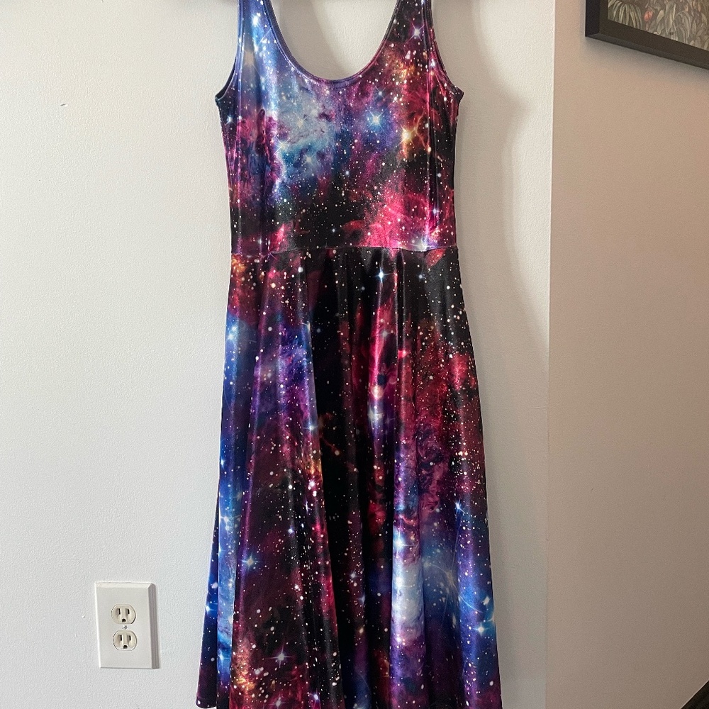 Blackmilk Clothing GALAXY AMETHYST VELVET POCKET MIDI DRESS - LIMITED Size Small